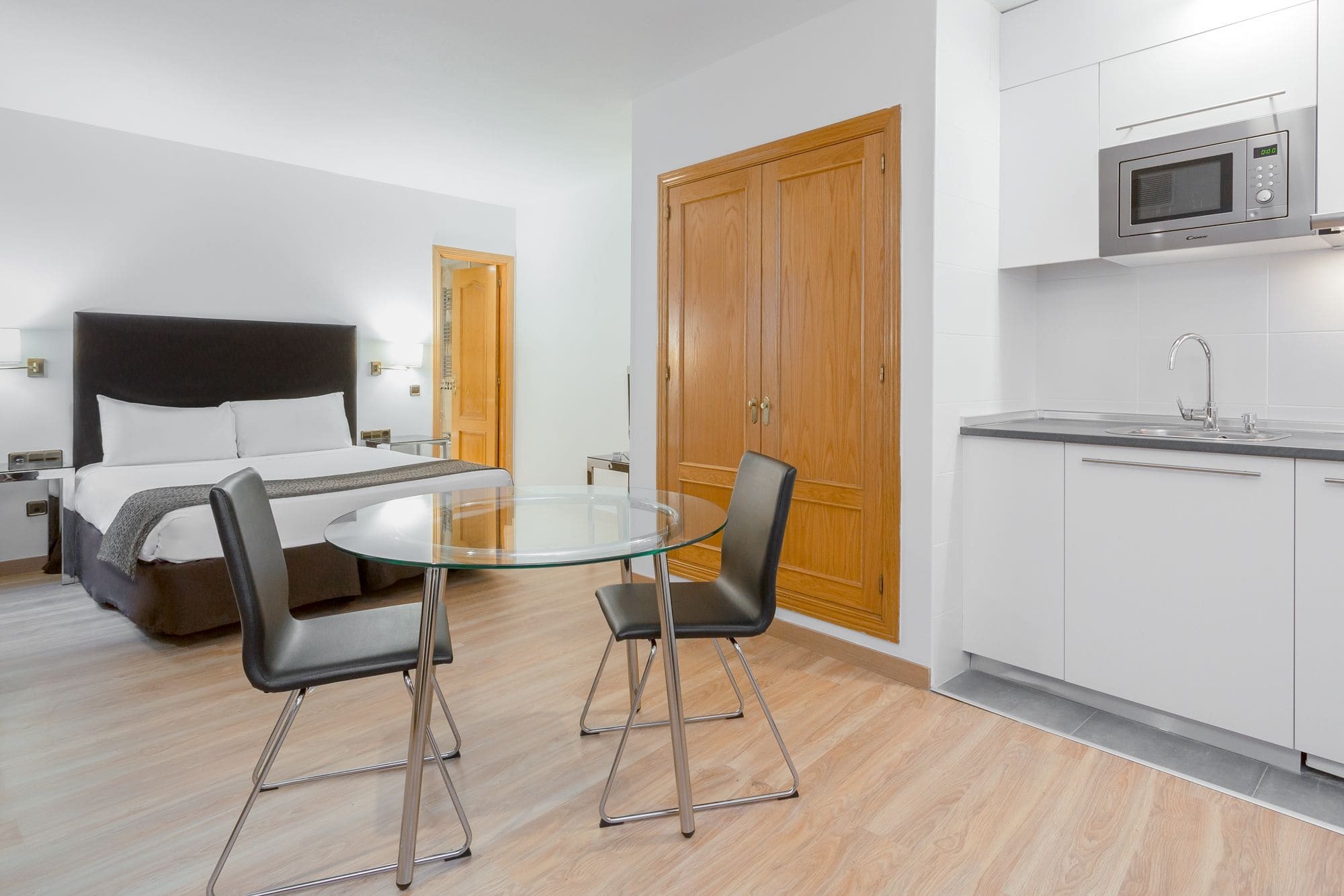 Apartamentos Leganitos Мадрид Екстер'єр фото