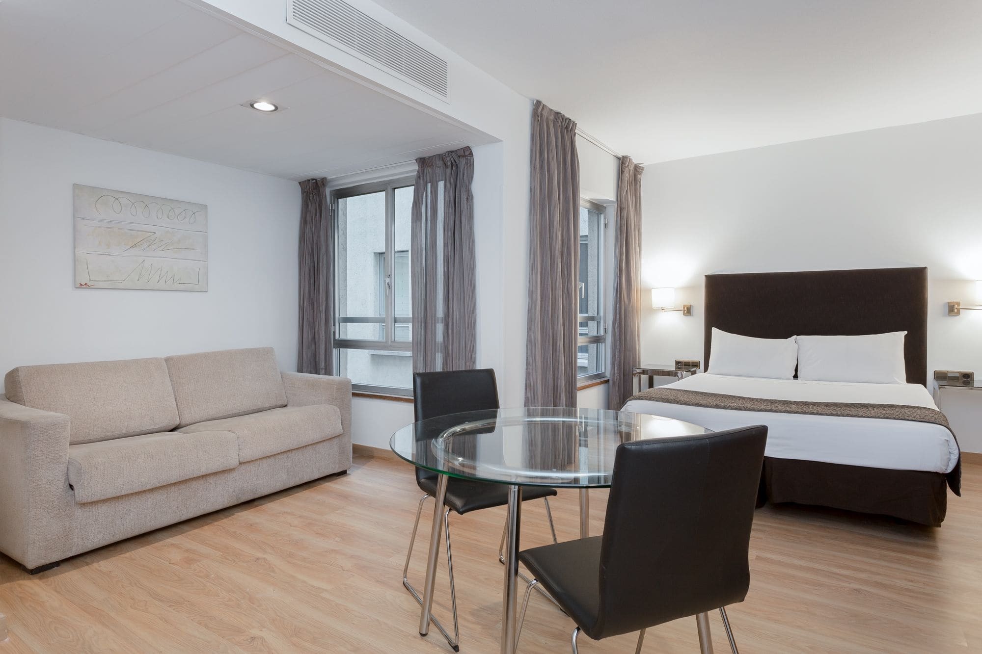 Apartamentos Leganitos Мадрид Екстер'єр фото