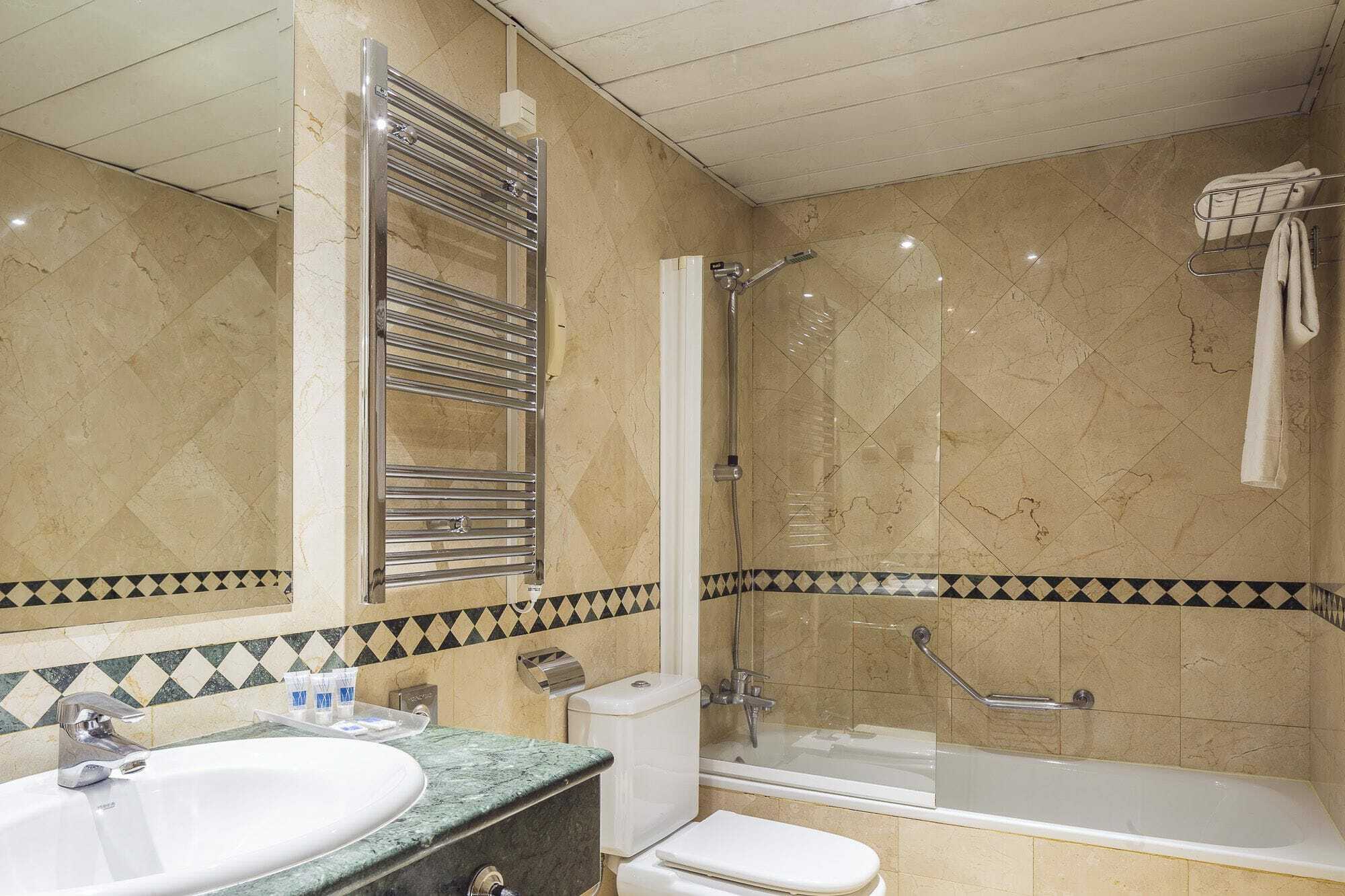 Apartamentos Leganitos Мадрид Екстер'єр фото
