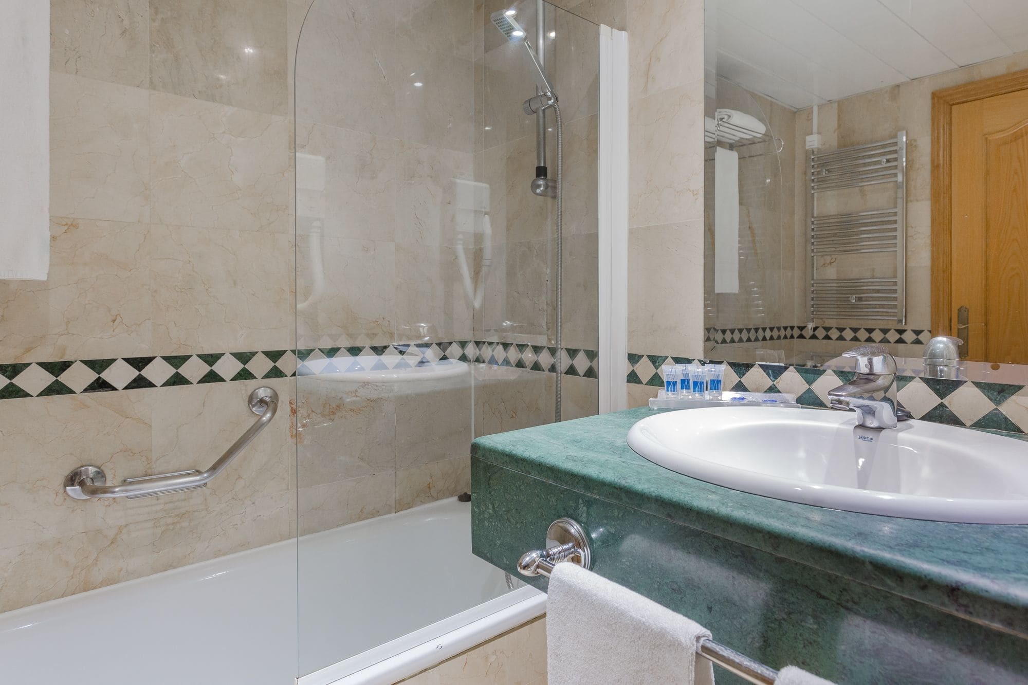 Apartamentos Leganitos Мадрид Екстер'єр фото